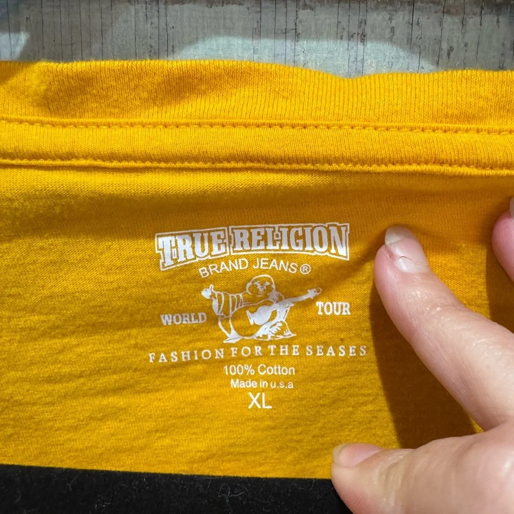 True Religion T-shirt with stitched logo xl